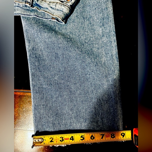 BBJ Los Angeles High rise, Cropped, Distressed Jeans MAKE ME A OFFER!!! - Picture 6 of 7